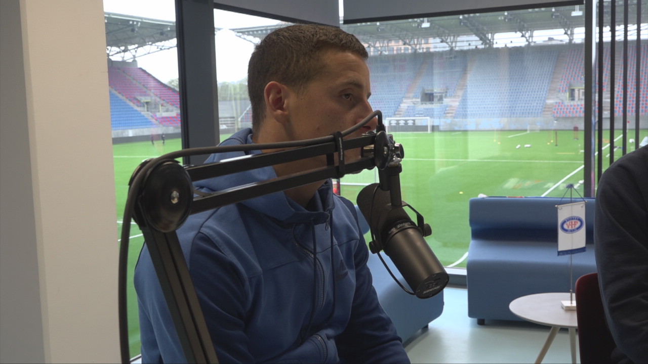 - Forventer en tett og jevn kamp